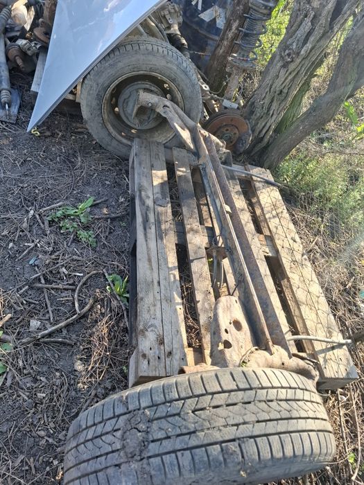 Vand punte spate dacia Logan 1 buna fara defecte se da complecta