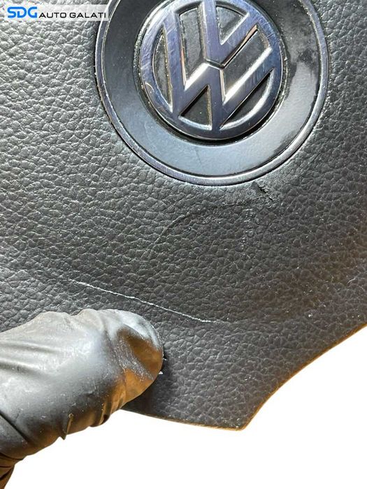 Airbag de pe Volan Modelul cu Comenzi Capac Fisurat Volkswagen Passat CC 2008 - 2012 Cod 3C8880201L [C3874]