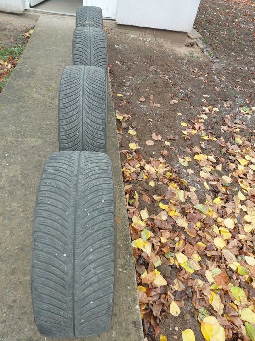Cauciucuri de iarnă(4 bucăți)