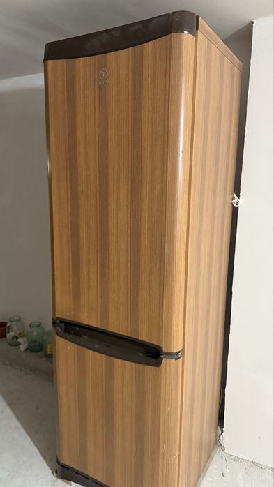 Холодильник / Холодильник Актау / Indesit
