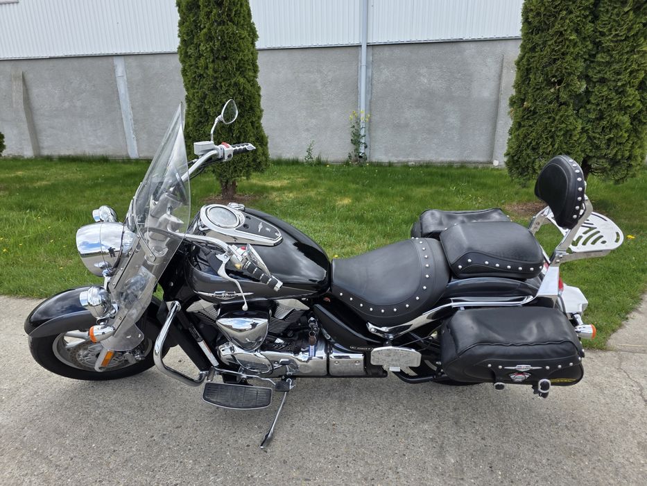 Suzuki Boulevard 1800