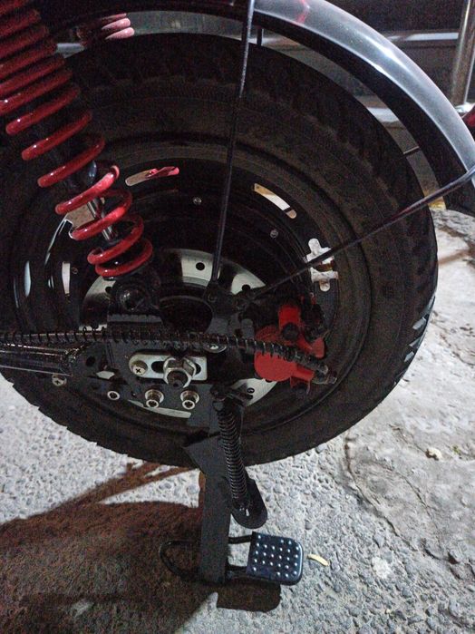 Yangi skuter sotiladi