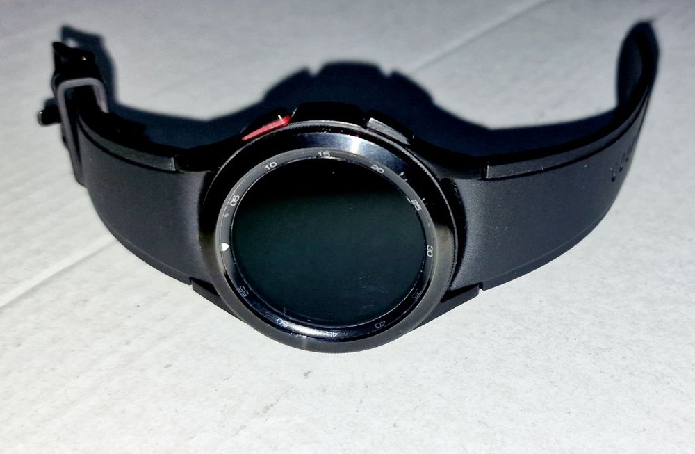 Продаются часы Smart Galaxy watch 4 classic 42мм