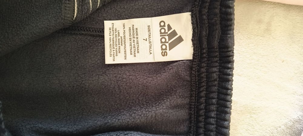 Trening fete Adidas 7 Ani, impecabil 100 ron