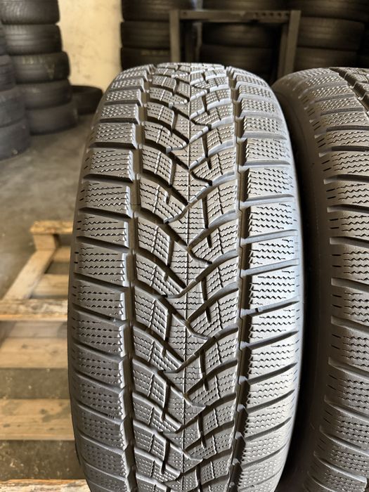 2 anvelope iarna ca NOI 215/55/18 , Dunlop , 7.9 mm , DOT 4824 !