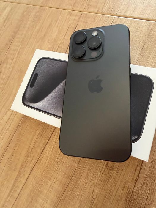 Iphone 15 pro stare foarte buna