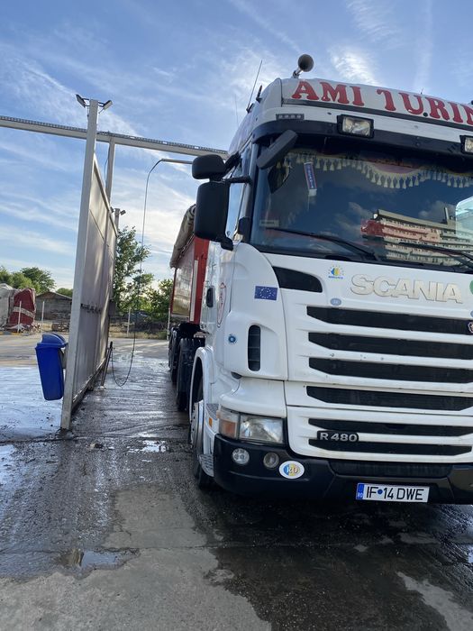 Vand autobasculanta ansamblu