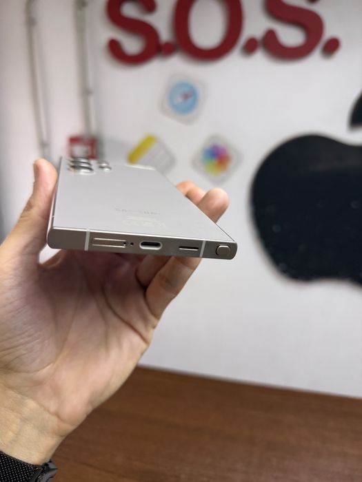 Vand Samsung S24 Ultra 256Gb impecabil