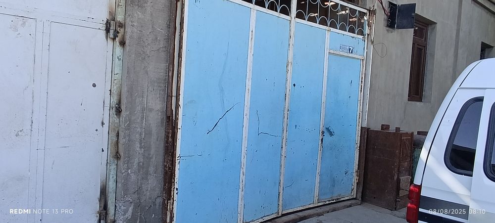 Дарвоза сотилади