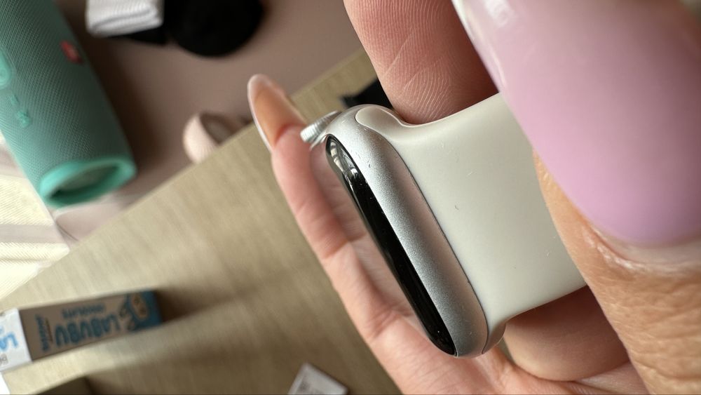 apple watch SE 1st GEN 40мм
