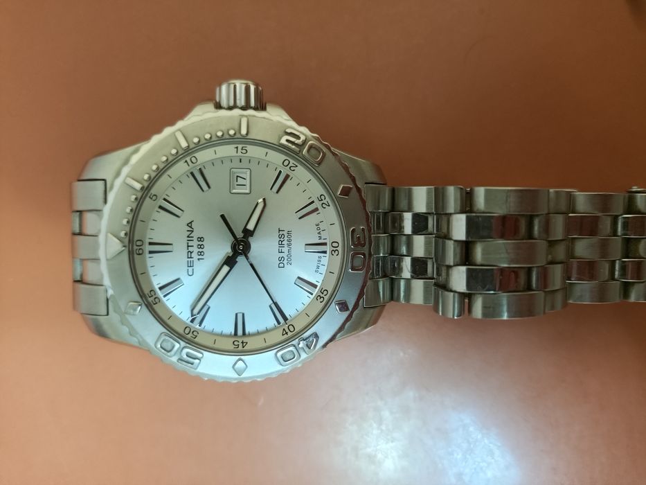 Кул соат сотилади, Швейцария. Тиссот ва Сертина. Оригинал.