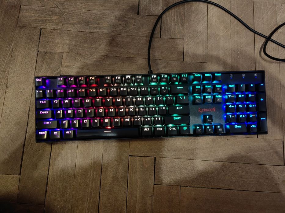 Механична геймърска клавиатура