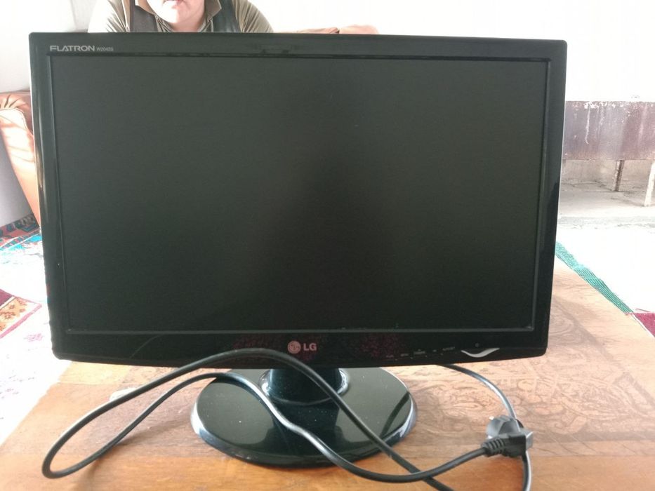 manitor LG manitonni o"zi