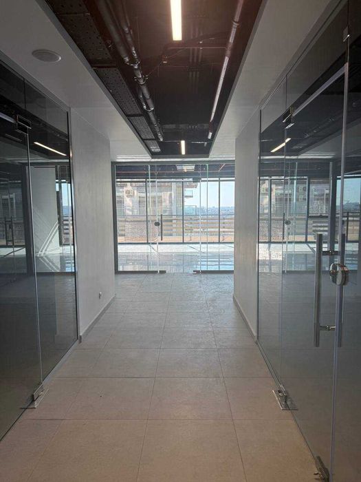 Сдаются 5 современных офисов в центре города