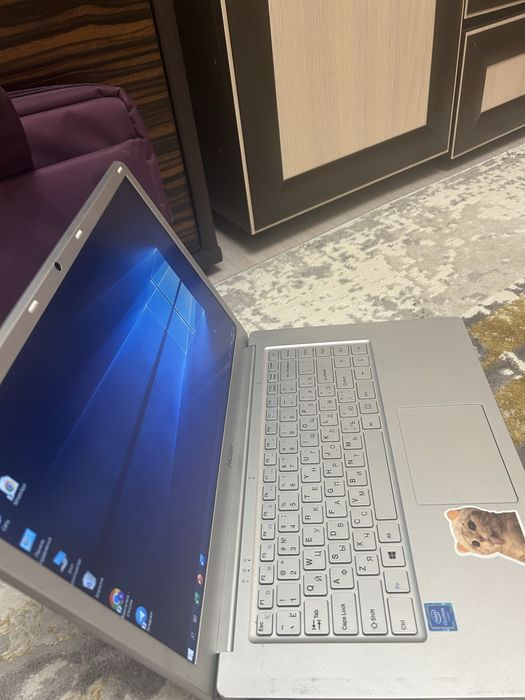 Ноутбук Haier в отличном состоянии