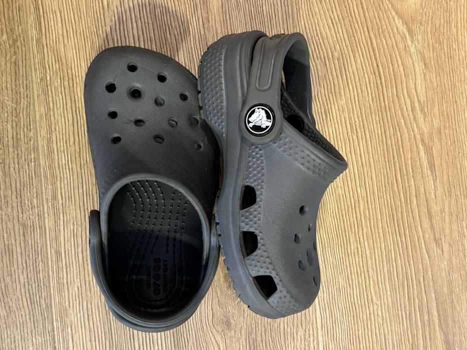 Saboti Crocs copii gri