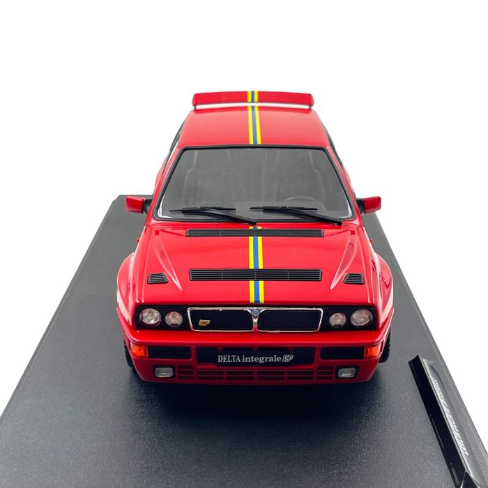 Lancia HF Integrale 1/18 Solido