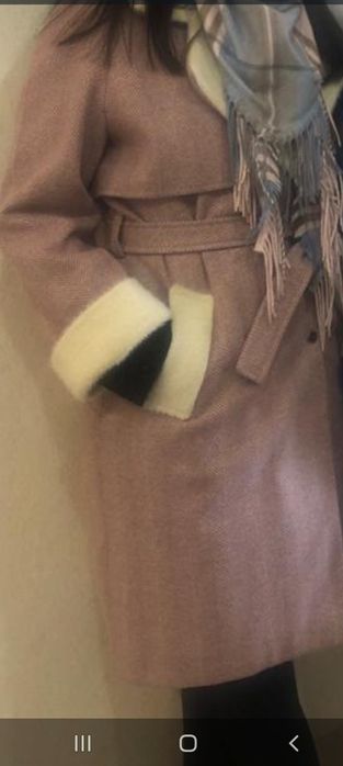 Продам демисезонное пальто