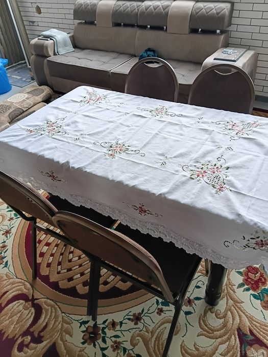 Стол-стул сотилади