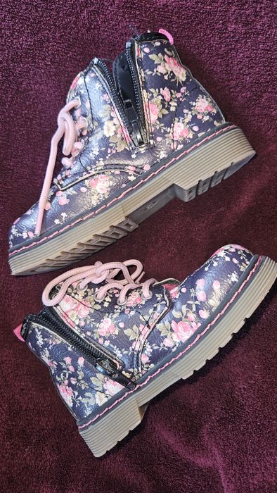 Детски зимни боти и ботуши