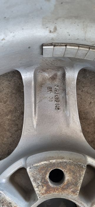 Продам диски R16