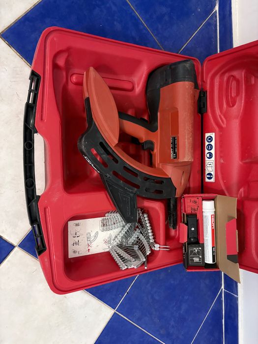 HILTI GX100 пистолет за директен монтаж