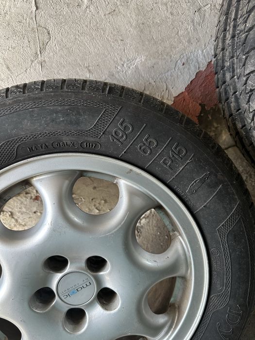 Комплект 15” джанти с летни гуми Kleber 195/65 R15 – топ състояние