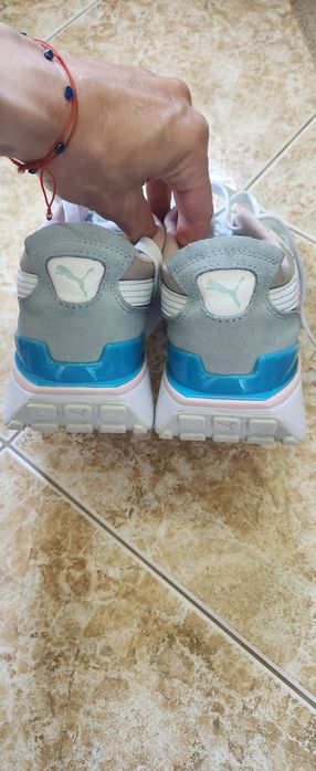 Продавам маратонки