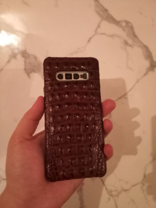 Продам Samsung s10plus + 8/128gb indriver!