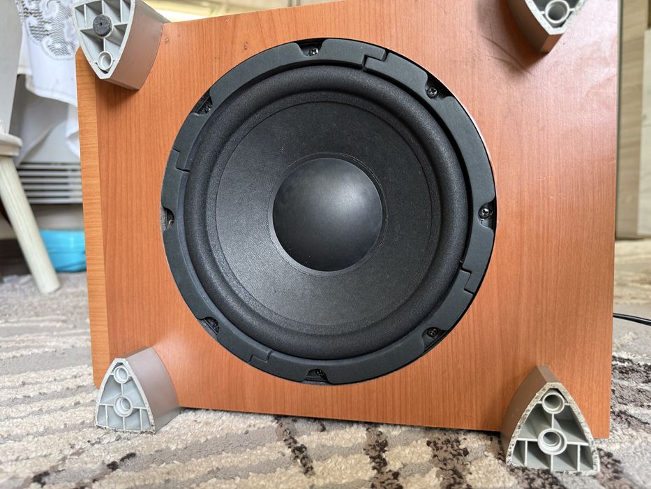 JBL SUB-178 8”  Subwoofer