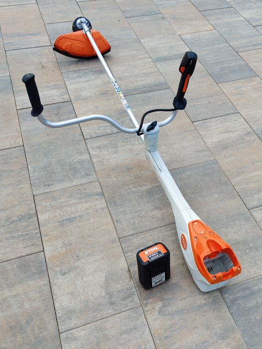 Motocoasă Stihl fs135 14