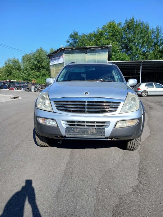 Ssang Yong Rexton 2.7 2005 г На части