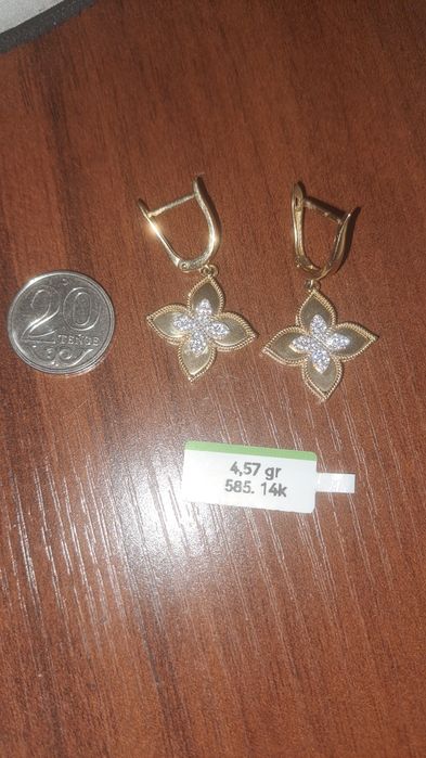 Продам золотые украшения
