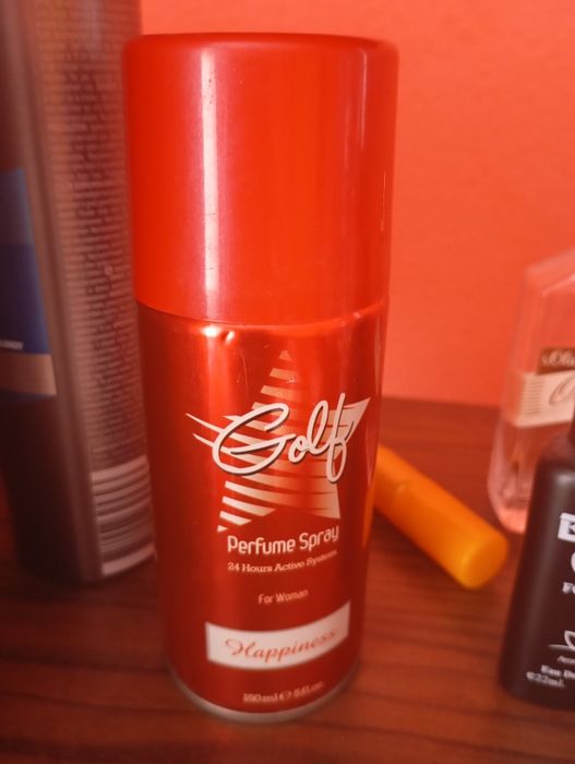 Дамски парфюм за жени.