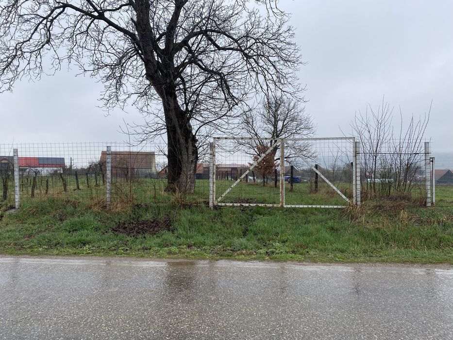 Vand teren intravilan Comana de Jos jud Brasov