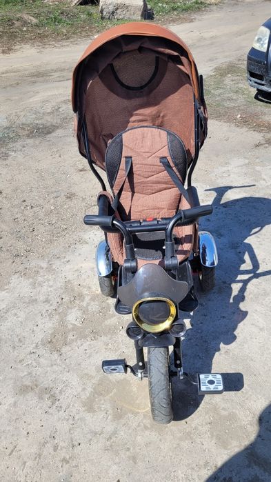 Продам велосипед трех колесный