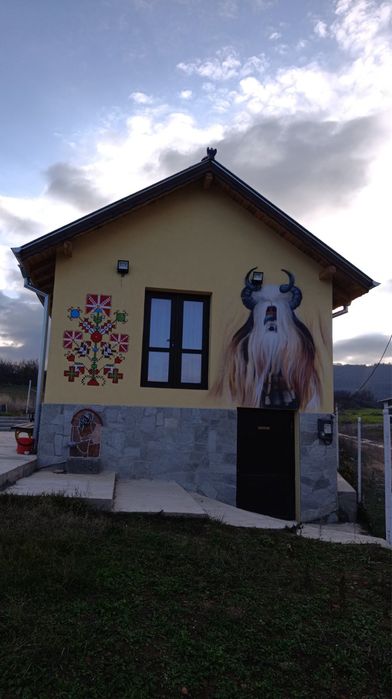 Къща под наем село Бъта на 12 километра до град Панагюрище