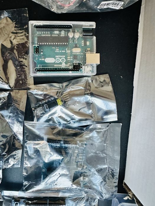 Lot 2x Arduino Uno R3, Shields si Alte accesorii