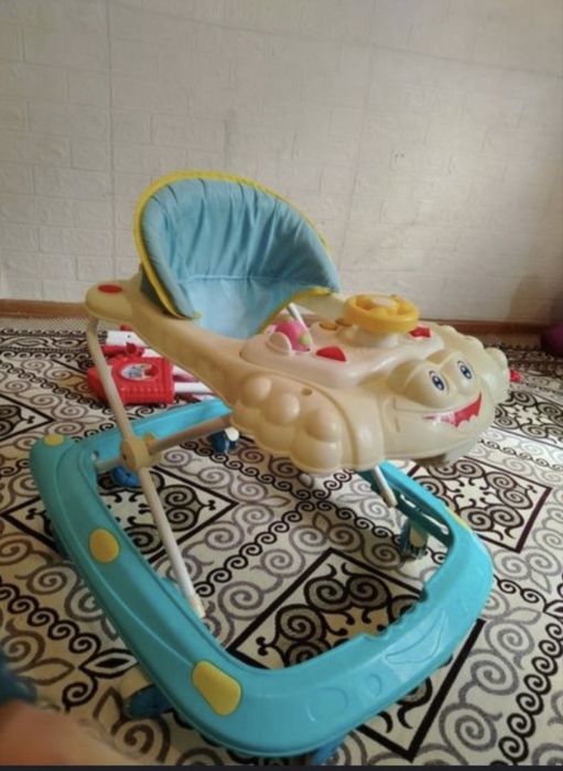 Ходунок для малышей