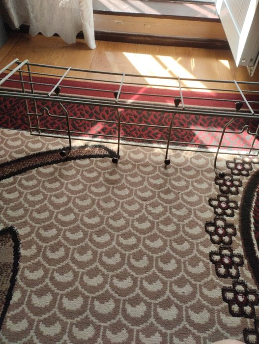 Продам Вешалку бу