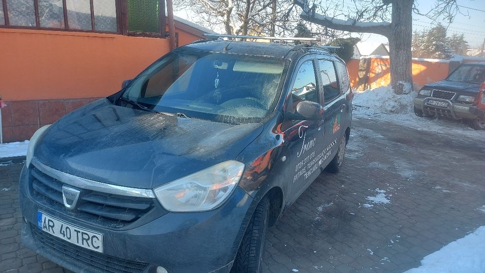 Vând Dacia Lodgy