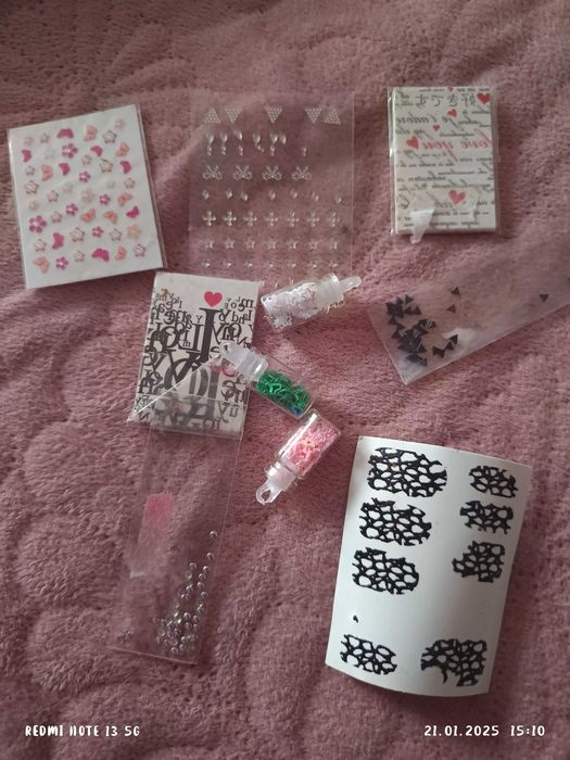 Vând set unghii cu gel