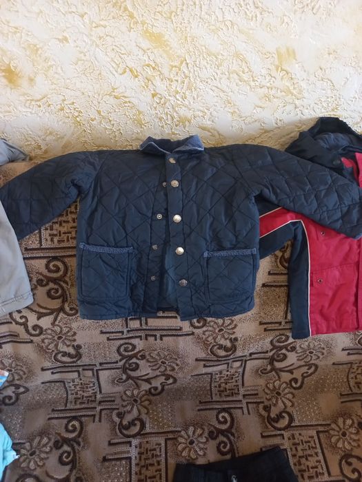 Продам детскую куртка на мальчика