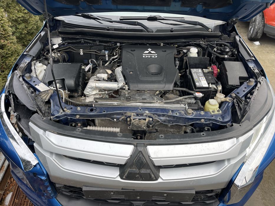 Mitsubishi L200 4x4 Usor avariat/avariata