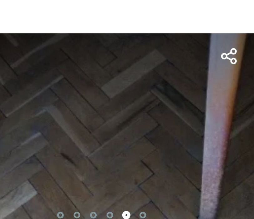 Антикварна масичка.