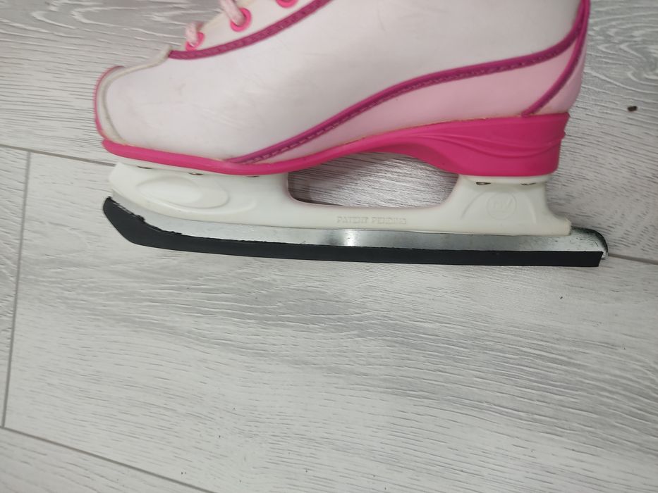 Продам коньки 33 размера!