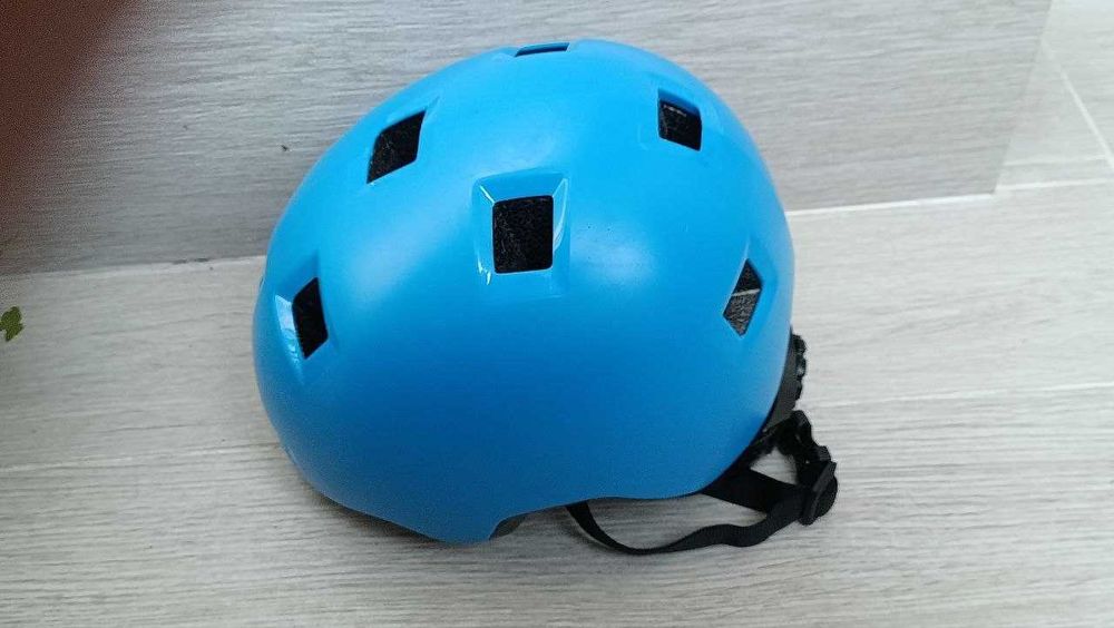 Детска каска за колело Oxelo B100