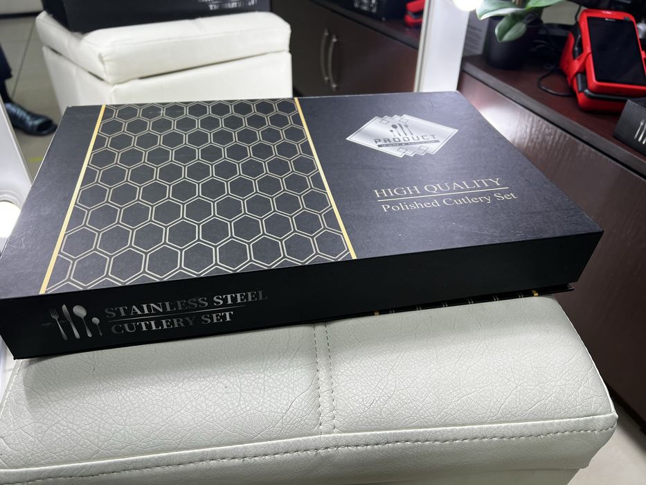 Набор столовых приборов