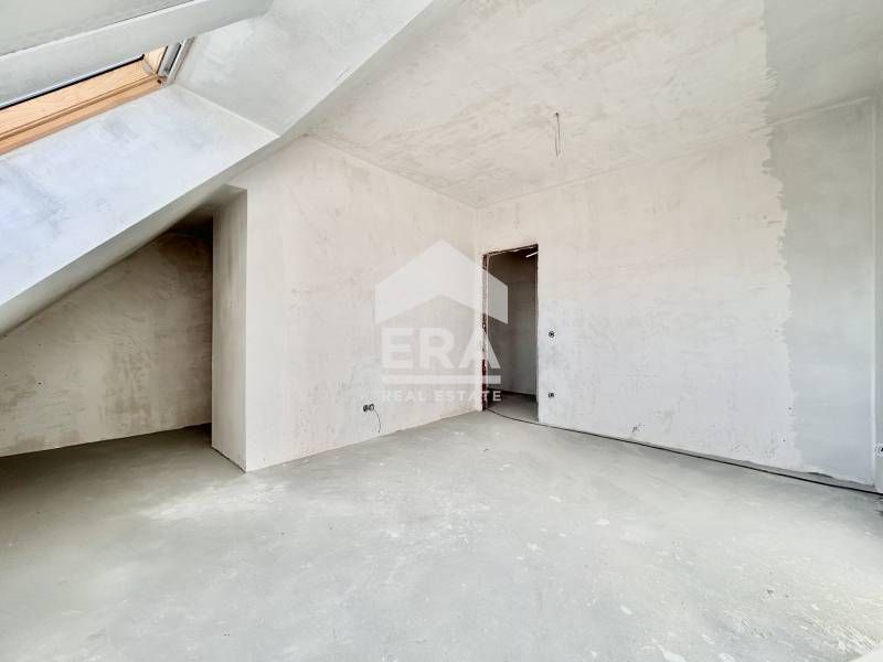 Продава се Четиристаен апартамент в София, Овча купел 1 - 124 кв.м за 2178 €/кв.м - Снимка #8