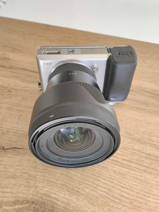 Sony a6000 + Sigma 16mm f1.4 камера и обектив